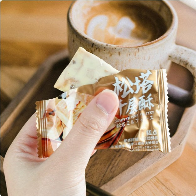 【𝗔𝗦𝗛】FUKADA ICHIBIN Nut Crispy Biscuits Almond Biscuit Pinecone Puff Pastry 松塔小酥饼