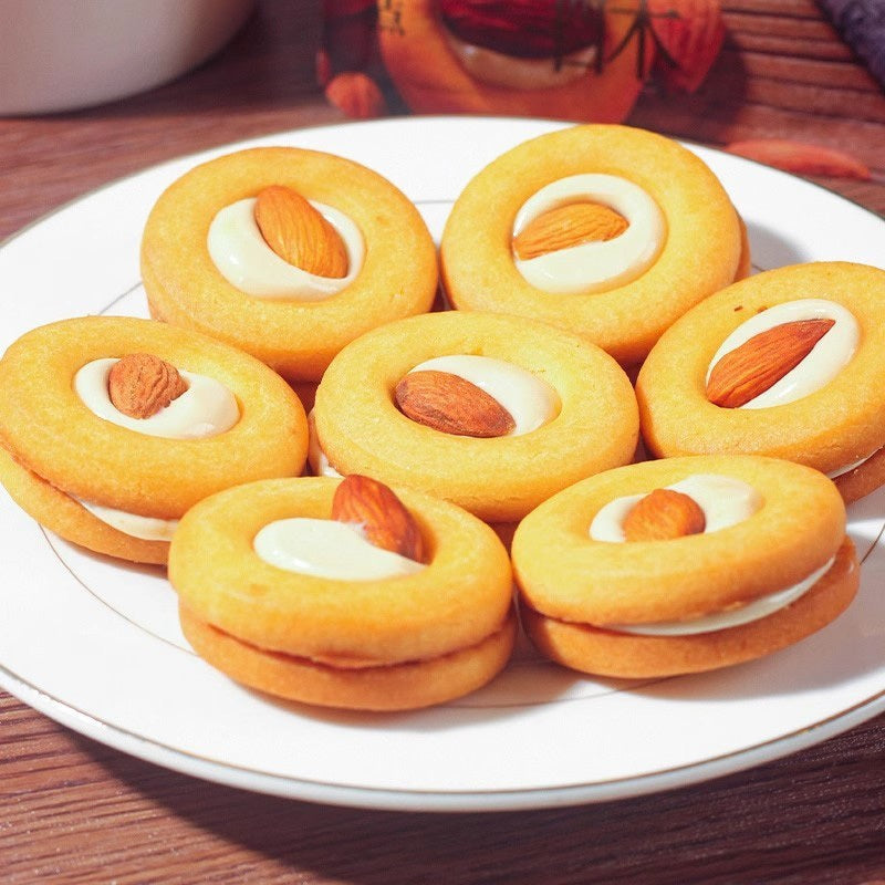 【𝗔𝗦𝗛】FUKADA ICHIBIN Nut Crispy Biscuits Almond Biscuit Pinecone Puff Pastry 松塔小酥饼